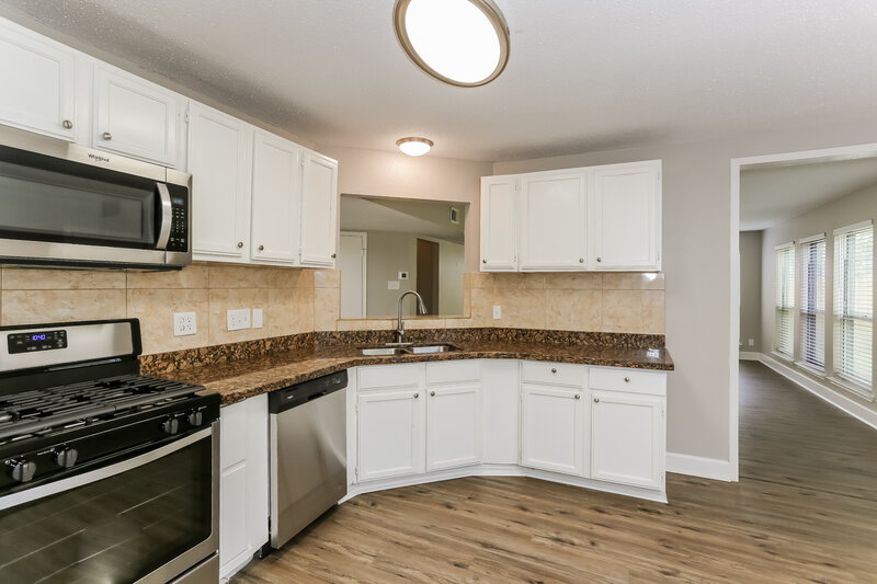 2,145/Mo, 12802 Vitry Ln Houston, TX 77071 Kitchen View 2
