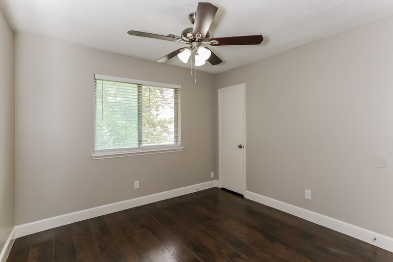 2,145/Mo, 12802 Vitry Ln Houston, TX 77071 Main Bedroom View 3