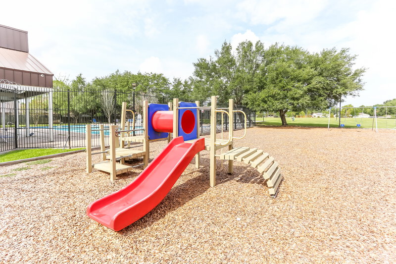 2,145/Mo, 12802 Vitry Ln Houston, TX 77071 Exterior View 4