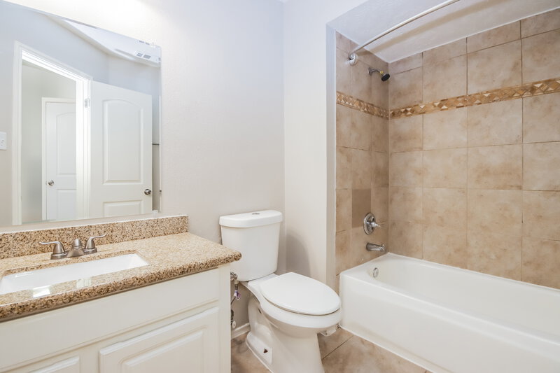 1,850/Mo, 25714 Richards Rd Spring, TX 77386 Bathroom View