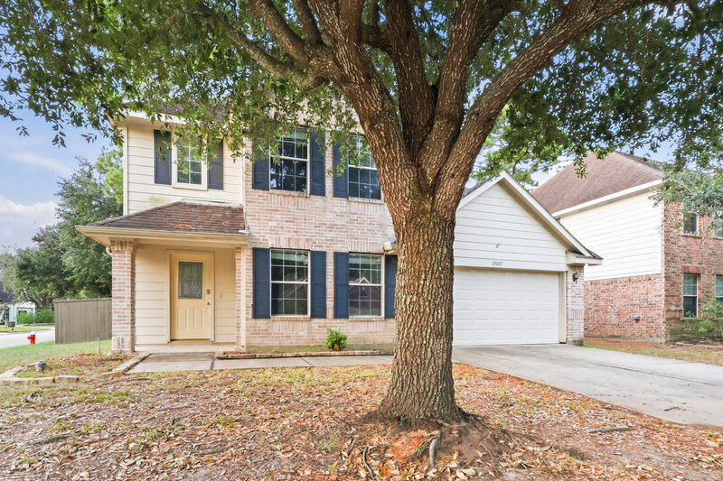 2,110/Mo, 10007 Willow Wood Way Houston, TX 77070 Front View