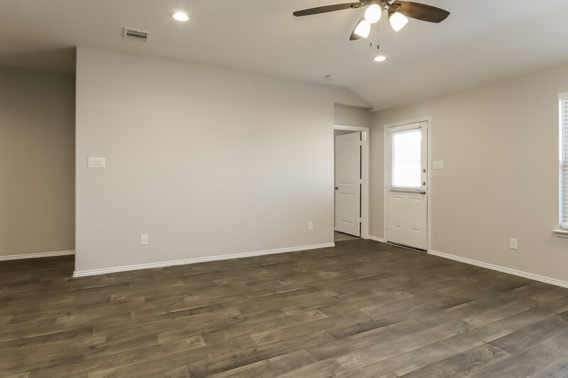 2,020/Mo, 8102 Rose Petals Ln Rosharon, TX 77583 Living Room View 2