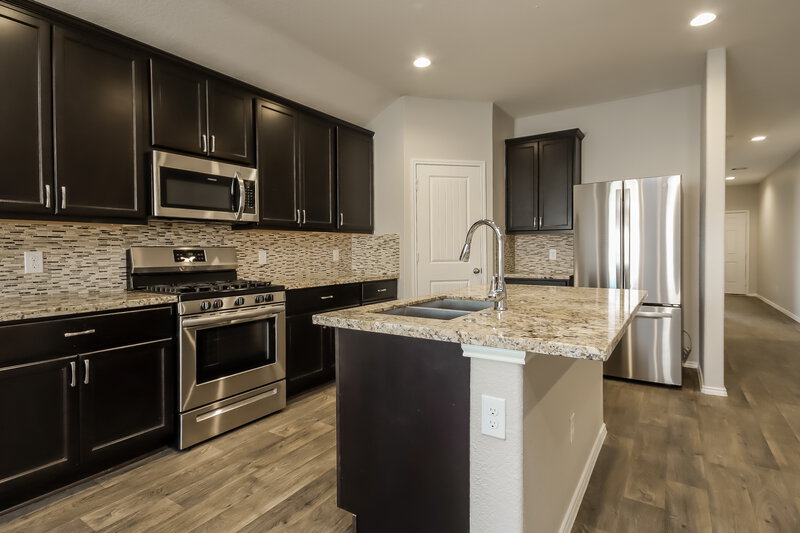 2,020/Mo, 8102 Rose Petals Ln Rosharon, TX 77583 Kitchen View 2