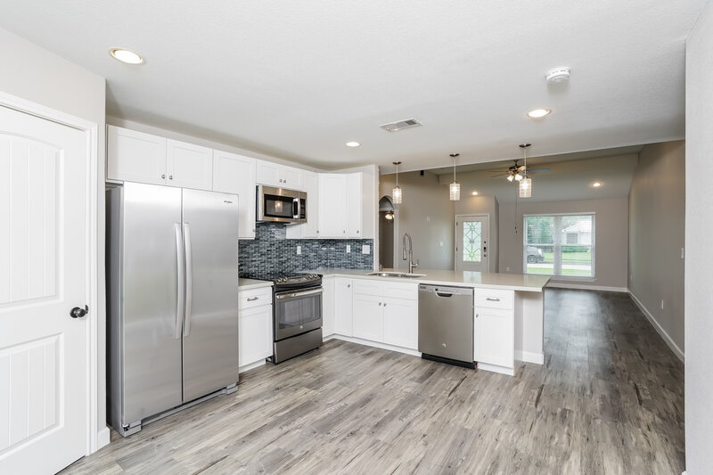 2,180/Mo, 5816 Misty Meadow St League City, TX 77573 Kitchen View