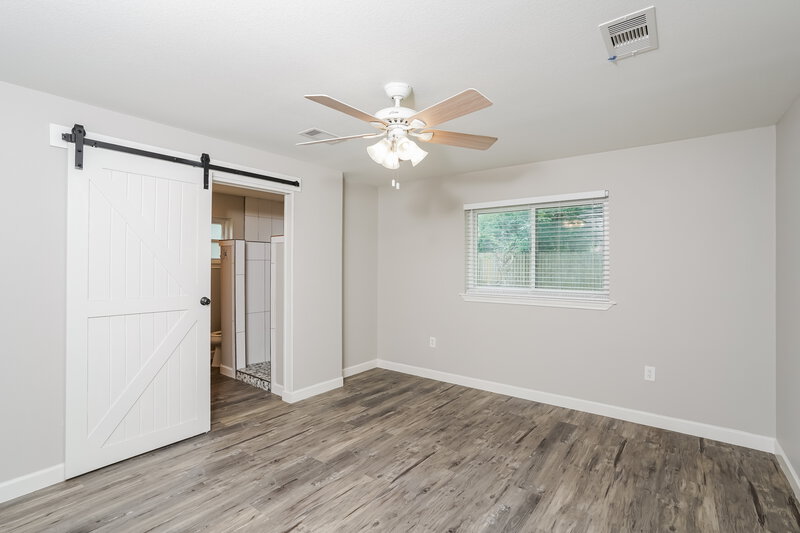 2,180/Mo, 5816 Misty Meadow St League City, TX 77573 Main Bedroom View