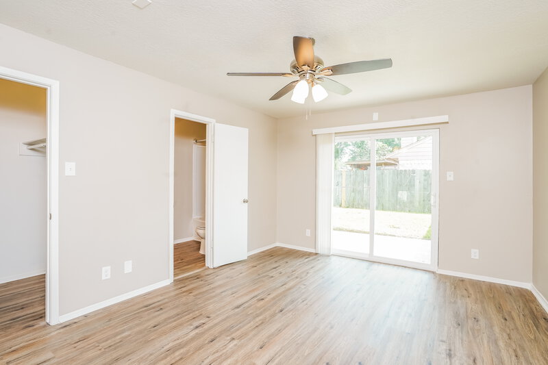 2,065/Mo, 12011 Pecan Meadow Dr Houston, TX 77071 Main Bedroom View