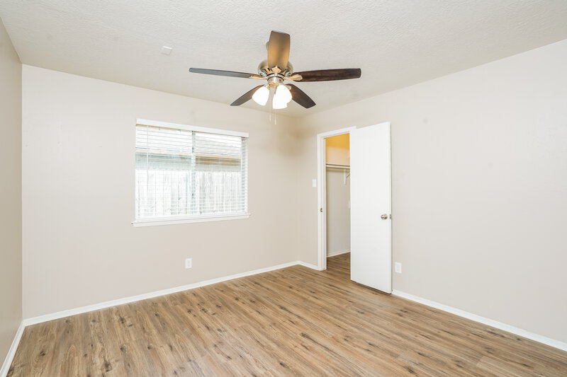 2,065/Mo, 12011 Pecan Meadow Dr Houston, TX 77071 Bedroom View 2