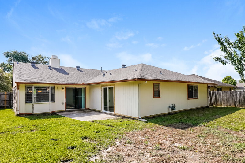 2,065/Mo, 12011 Pecan Meadow Dr Houston, TX 77071 Rear View