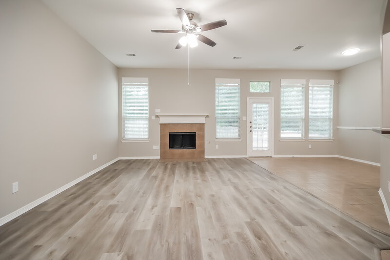 1,860/Mo, 2309 Highland Crossing Dr Conroe, TX 77304 Misc View