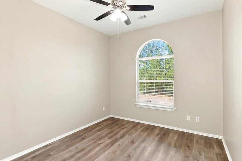 1,875/Mo, 2309 Highland Crossing Dr Conroe, TX 77304 Bedroom View 3