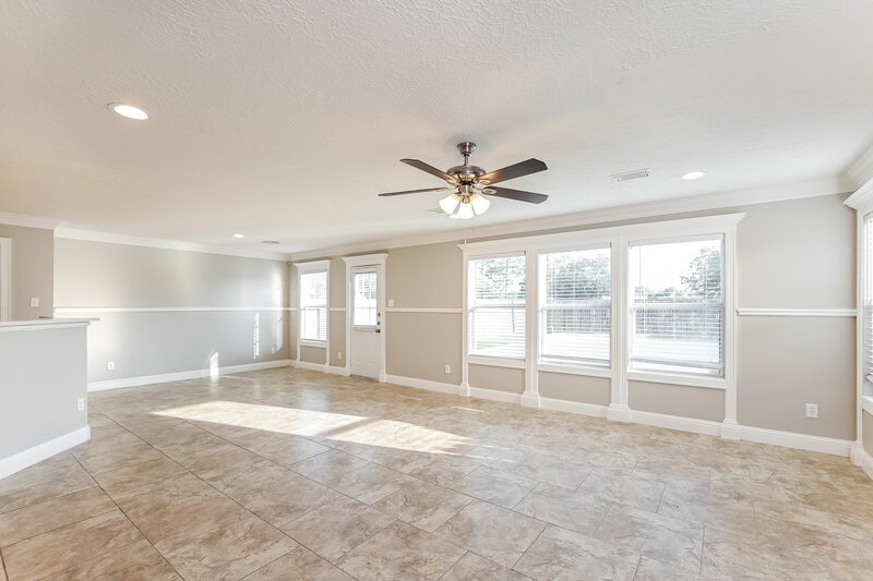 2,240/Mo, 11230 Wild Goose Dr Tomball, TX 77375 Living Room View