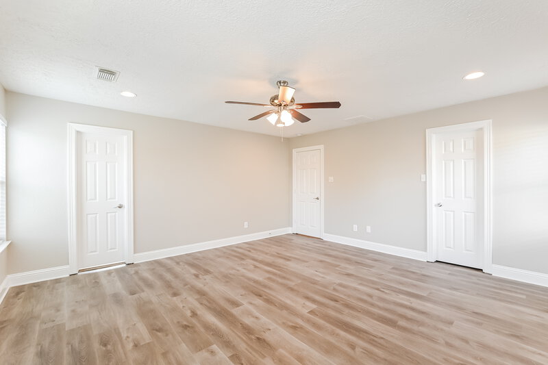 2,240/Mo, 11230 Wild Goose Dr Tomball, TX 77375 Main Bedroom View 2