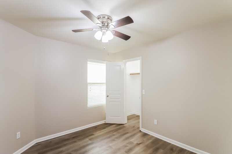 1,645/Mo, 919 Coffee Mill Creek Ln Rosenberg, TX 77471 Bedroom View 2