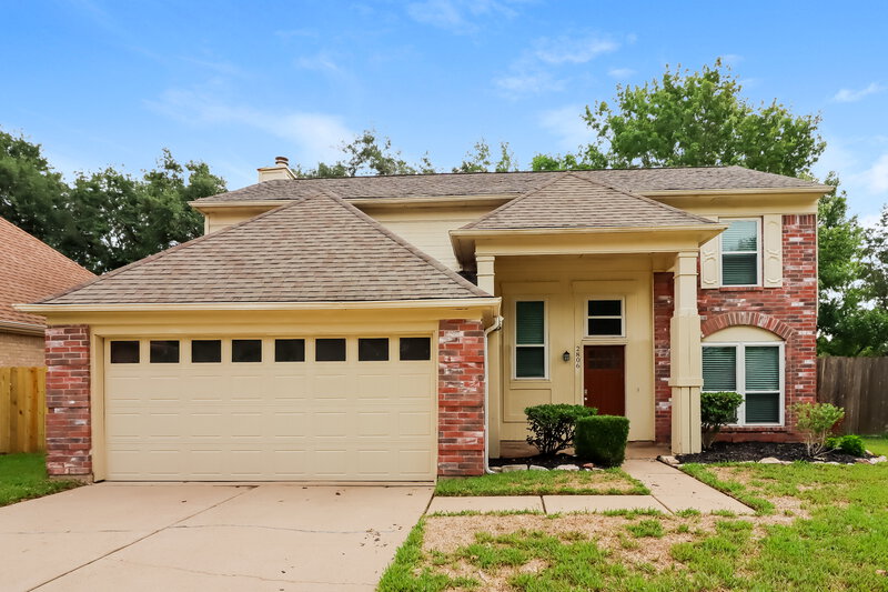 2,130/Mo, 2806 Sunshine Circle Sugar Land, TX 77479 External View