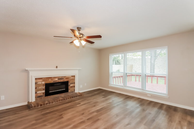 2,130/Mo, 2806 Sunshine Circle Sugar Land, TX 77479 Family Room View