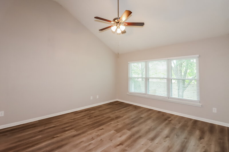 2,130/Mo, 2806 Sunshine Circle Sugar Land, TX 77479 Main Bedroom View 2