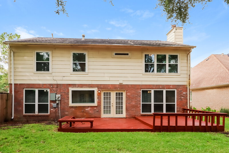 2,130/Mo, 2806 Sunshine Circle Sugar Land, TX 77479 Rear View