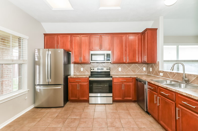 2,070/Mo, 21947 Gosling Cedar Pl Spring, TX 77388 Kitchen View