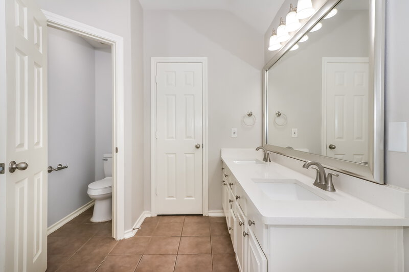 2,070/Mo, 21947 Gosling Cedar Pl Spring, TX 77388 Bathroom View