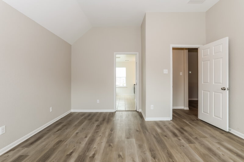 2,055/Mo, 16389 Olive Sparrow Dr Conroe, TX 77385 Main Bedroom View 2