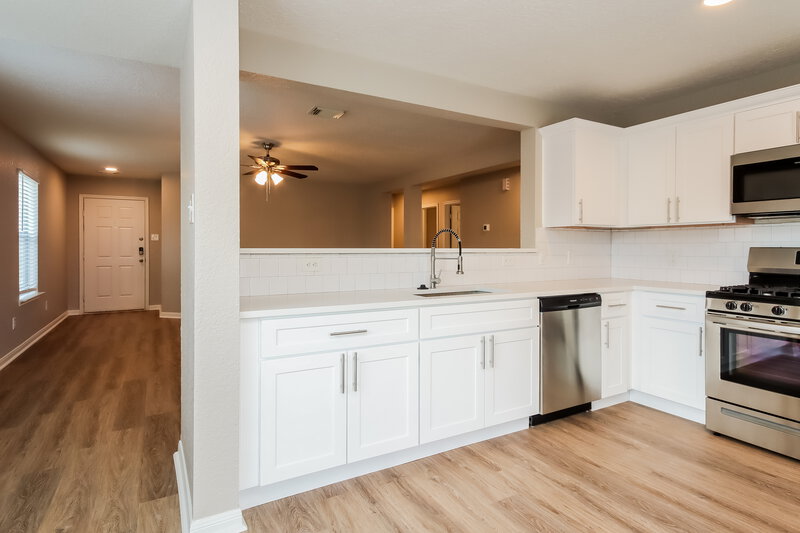 2,035/Mo, 3434 Legends Wild Dr Spring, TX 77386 Kitchen View
