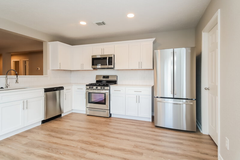 2,035/Mo, 3434 Legends Wild Dr Spring, TX 77386 Kitchen View 2