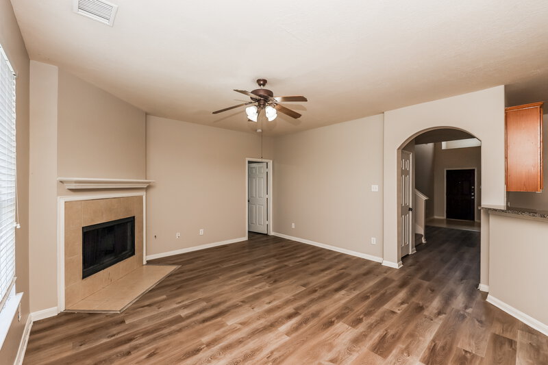 2,235/Mo, 7423 Oakwood Canyon Dr Cypress, TX 77433 Living Room View