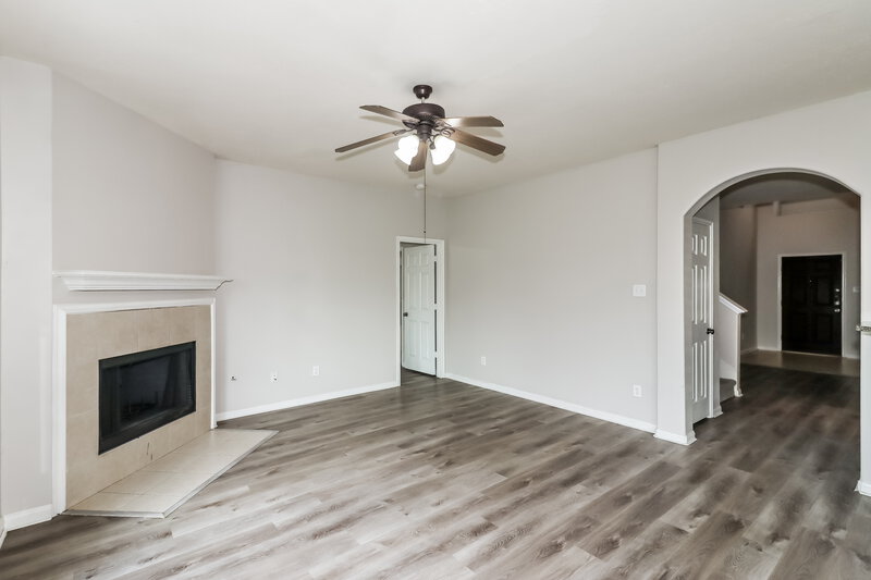 2,275/Mo, 7423 Oakwood Canyon Dr Cypress, TX 77433 Living Room View 2