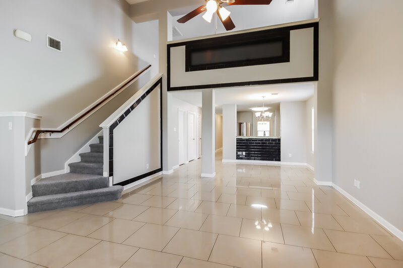 2,045/Mo, 7711 Fox Knoll Ln Humble, TX 77338 Living Room View