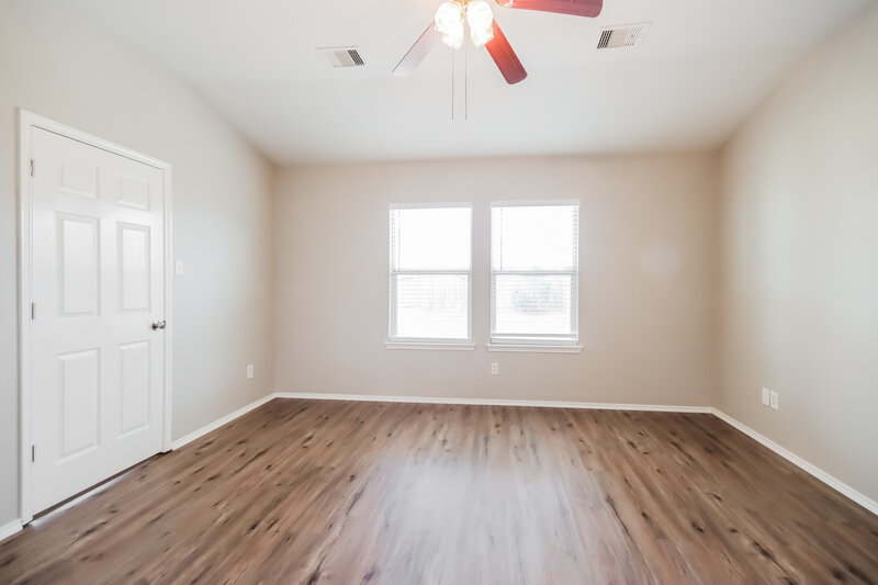 2,045/Mo, 7711 Fox Knoll Ln Humble, TX 77338 Main Bedroom View