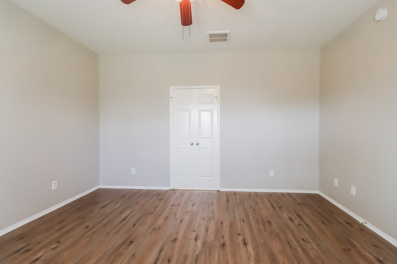 2,045/Mo, 7711 Fox Knoll Ln Humble, TX 77338 Main Bedroom View 2