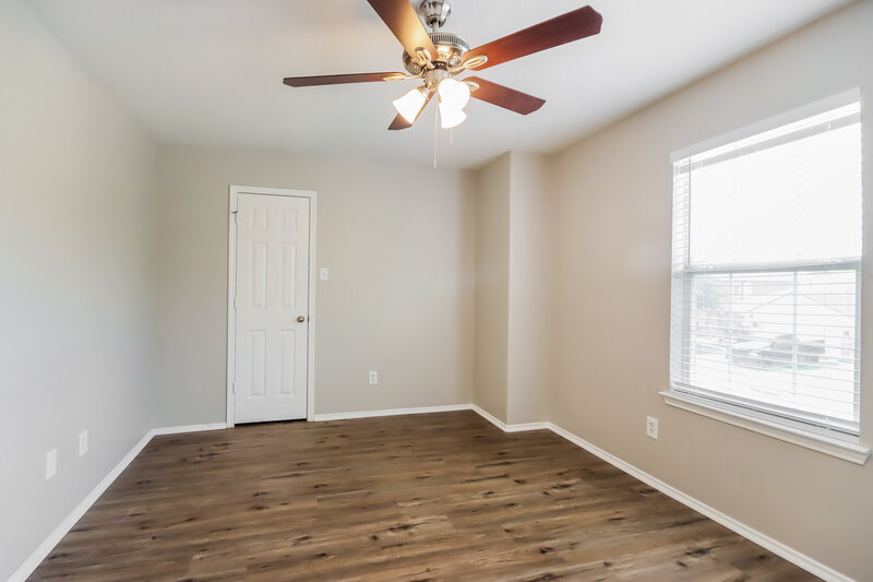 2,045/Mo, 7711 Fox Knoll Ln Humble, TX 77338 Bedroom View 2