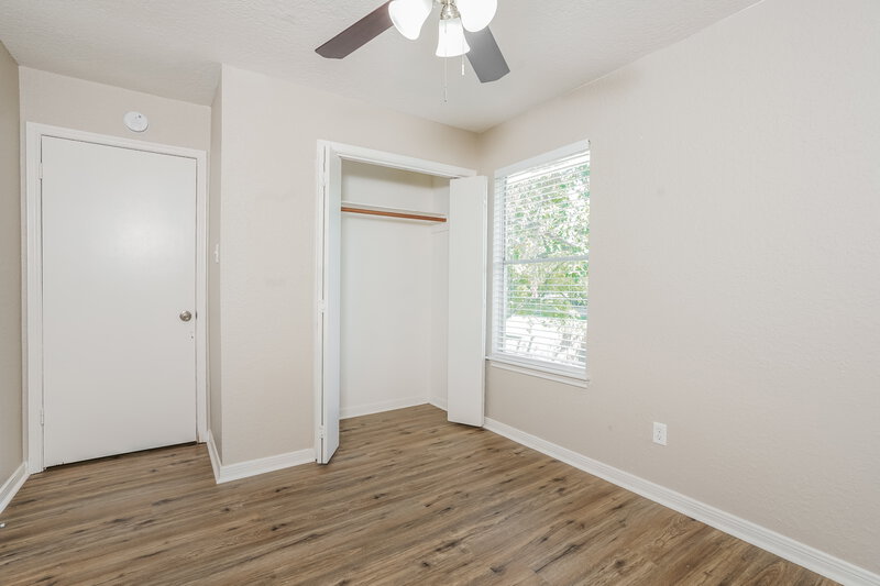 2,215/Mo, 19411 Lake Hollow Ln Houston, TX 77084 Bedroom View