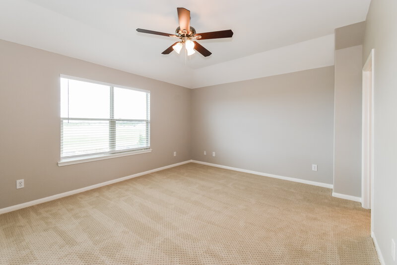 2,145/Mo, 5138 Lagoon Ct Bacliff, TX 77518 Main Bedroom View