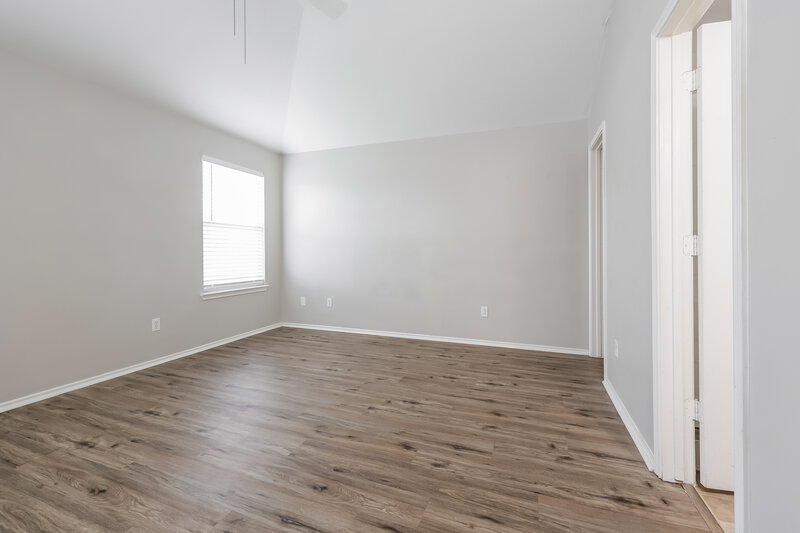 1,740/Mo, 21203 Ambergris Ct Humble, TX 77338 Main Bedroom View 2