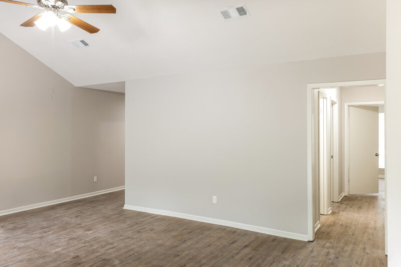 1,870/Mo, 3623 Indian Forest Dr Spring, TX 77373 Living Room View 2