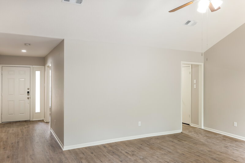 1,870/Mo, 3623 Indian Forest Dr Spring, TX 77373 Living Room View 3