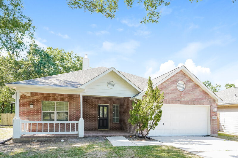2,330/Mo, 16915 Marlin Spike Way Crosby, TX 77532 Front View