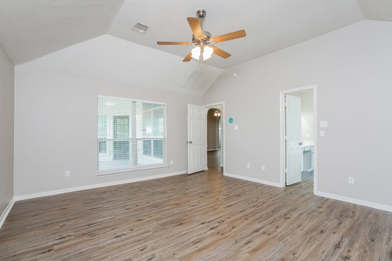 2,330/Mo, 16915 Marlin Spike Way Crosby, TX 77532 Main Bedroom View