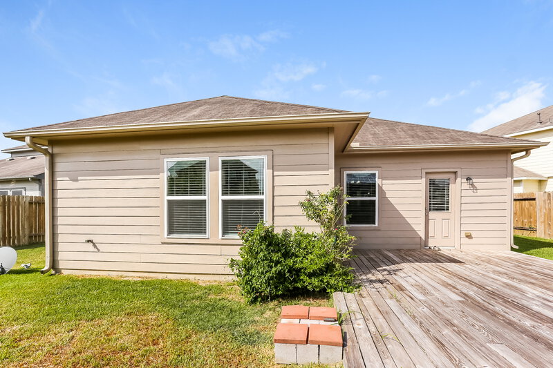 1,845/Mo, 6018 Burnet Bend Ave Crosby, TX 77532 Rear View