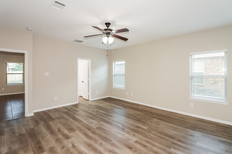 2,630/Mo, 13234 Versace Dr Houston, TX 77044 Main Bedroom View