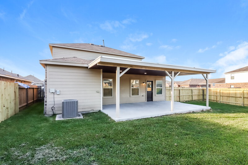 2,630/Mo, 13234 Versace Dr Houston, TX 77044 Rear View