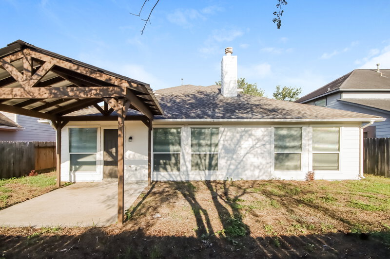 2,225/Mo, 5622 My Way Humble, TX 77339 Rear View