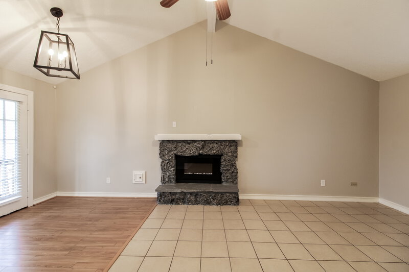 2,105/Mo, 1417 Wilson Dr Deer Park, TX 77536 Living Room View
