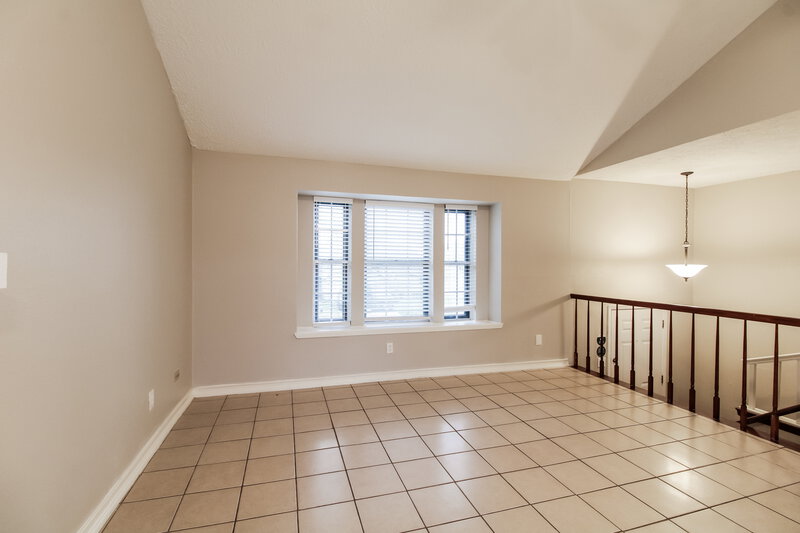 2,105/Mo, 1417 Wilson Dr Deer Park, TX 77536 Living Room View 2
