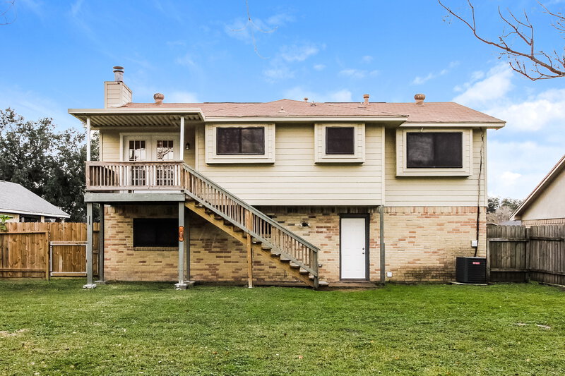 2,105/Mo, 1417 Wilson Dr Deer Park, TX 77536 Rear View 2