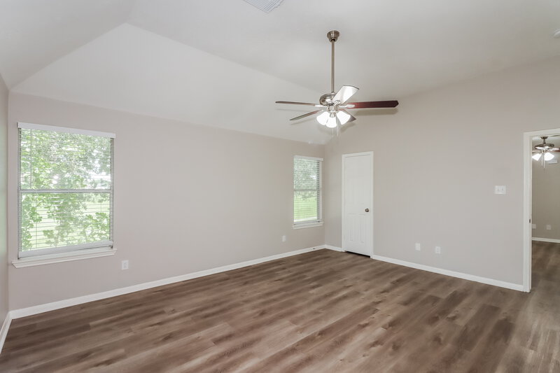 2,245/Mo, 12827 Glorywhite Ct Houston, TX 77034 Main Bedroom View