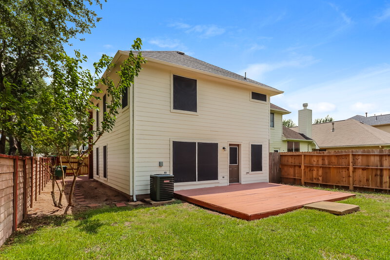 2,245/Mo, 12827 Glorywhite Ct Houston, TX 77034 Rear View