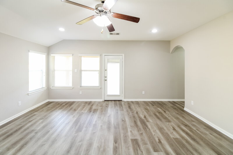 2,290/Mo, 389 Henry St Alvin, TX 77511 Misc View 3