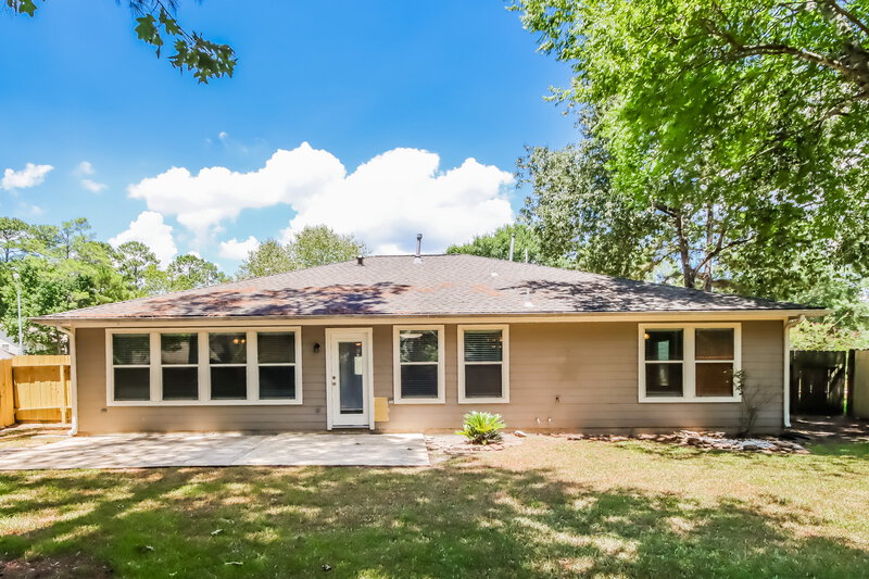 2,075/Mo, 18390 Hollow Oaks Cir Porter, TX 77365 Rear View